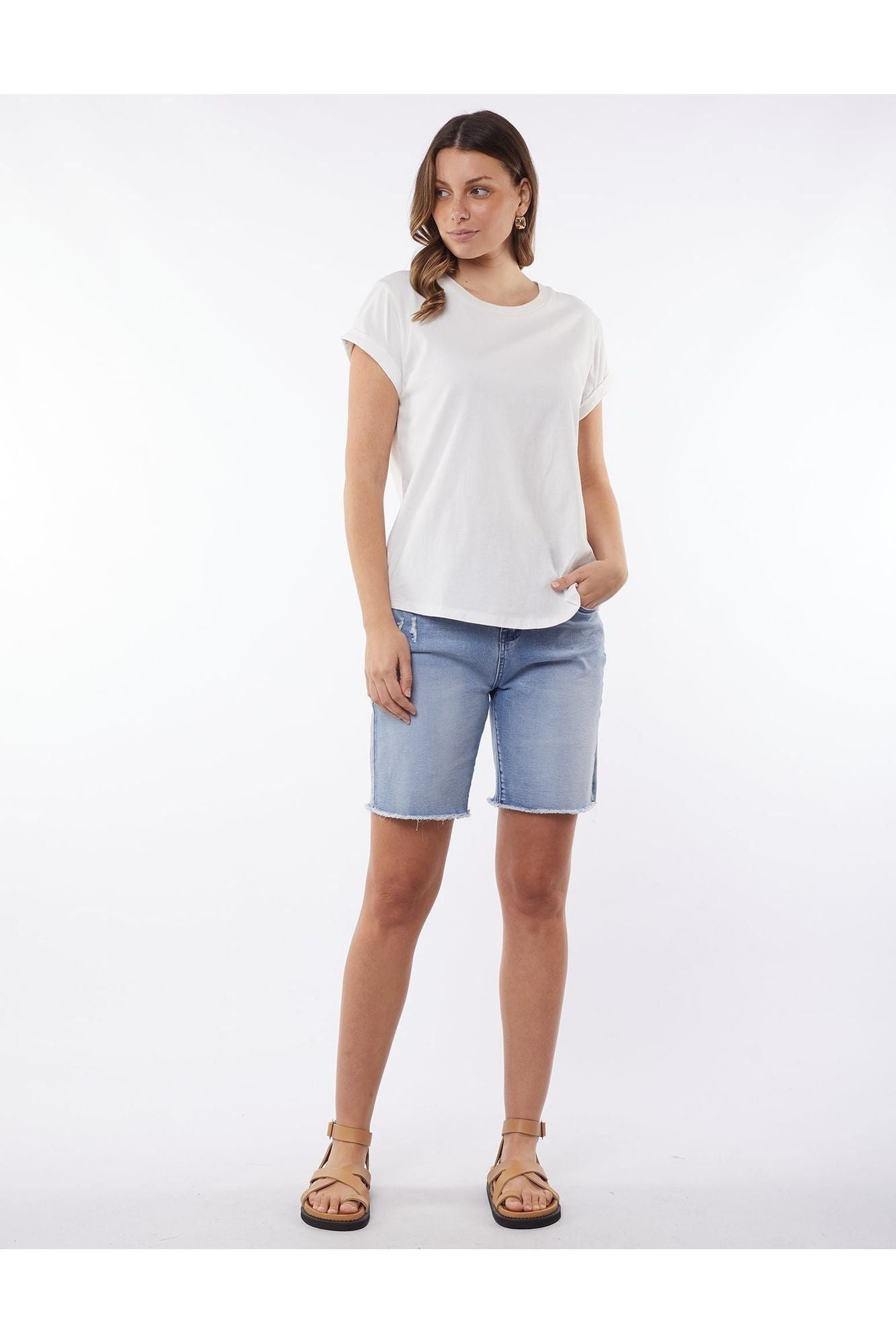 MANLY TEE - WHITE